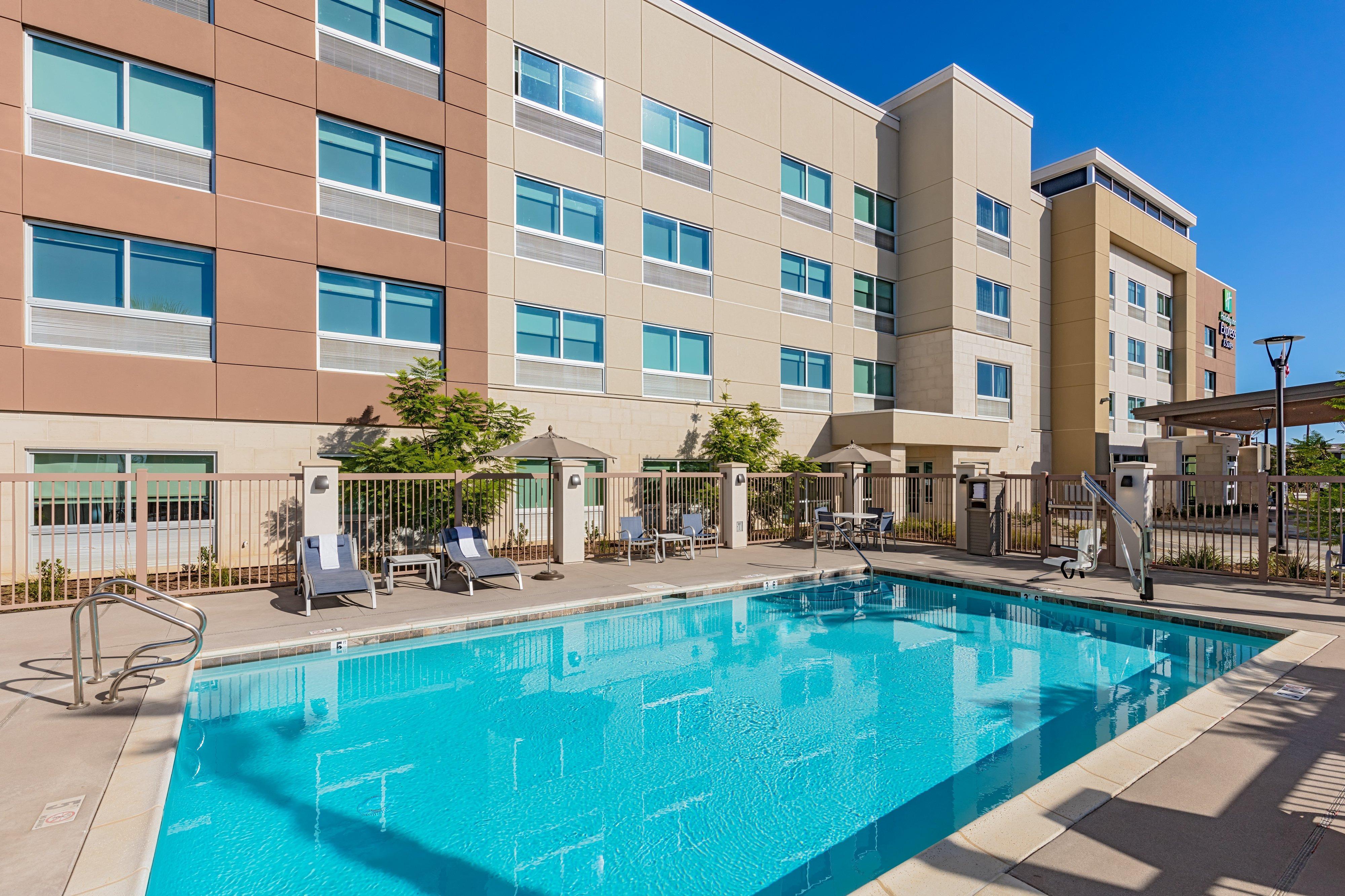 Holiday Inn Express & Suites - Moreno Valley - Riverside, An Ihg Hotel Exterior foto